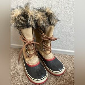 Sorel Joan of Arctic Women's US 9 Tan Waterproof Winter BOOTS, Sole For Grip.